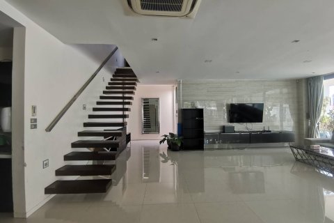 Villa à Pattaya, Thaïlande 6 chambres № 169352 - photo 13