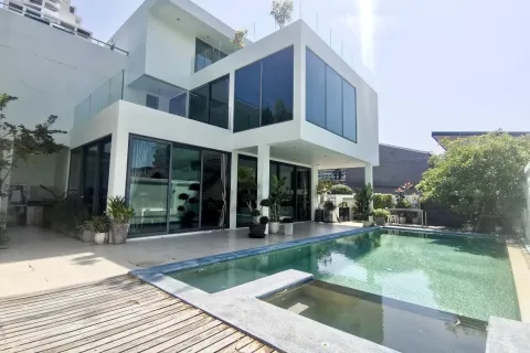 Villa à Pattaya, Thaïlande 6 chambres № 169352 - photo 2