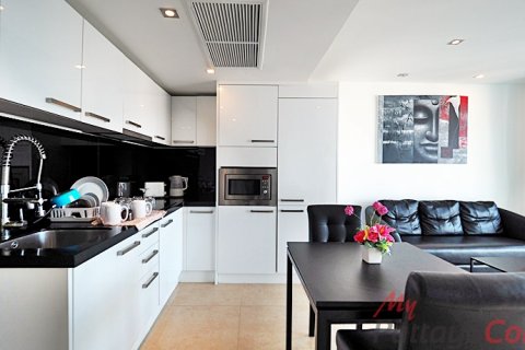 Condo in Pattaya, Thailand, 1 bedroom  № 32478 - photo 1