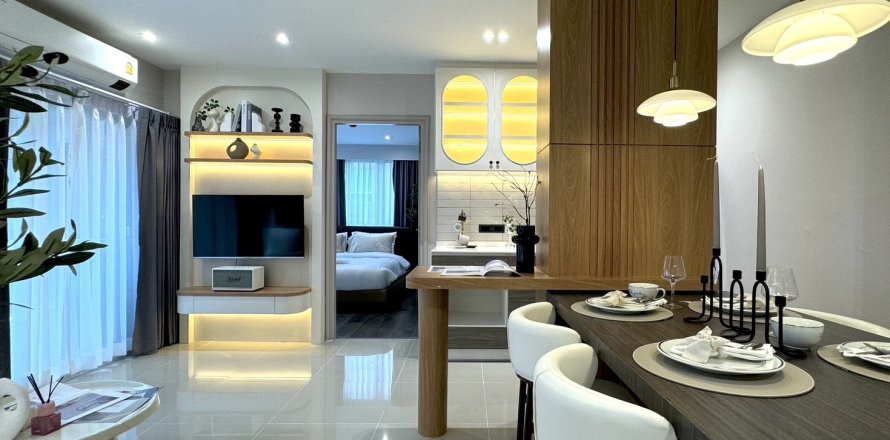 Apartment in Pattaya, Thailand 3 rooms № 159830