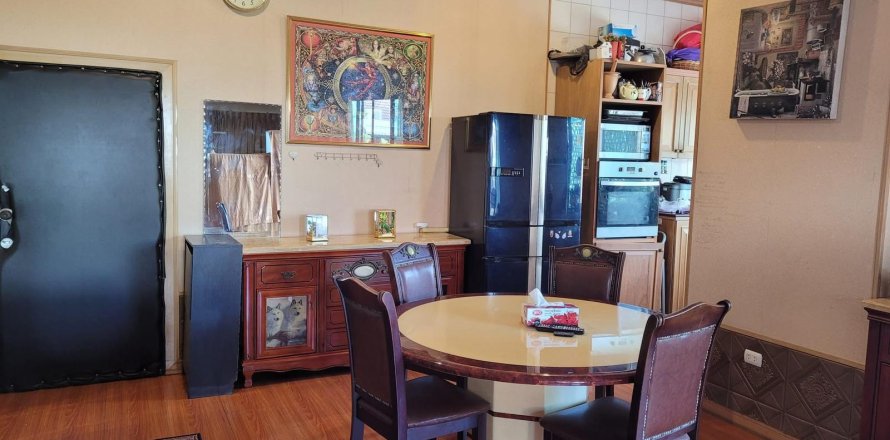 Apartment in Pattaya, Thailand 2 rooms № 159826