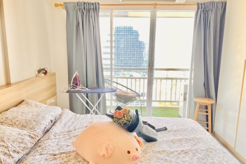 Studio dans le Condo à Watthana, Bangkok, Thaïlande  № 141519 - photo 4