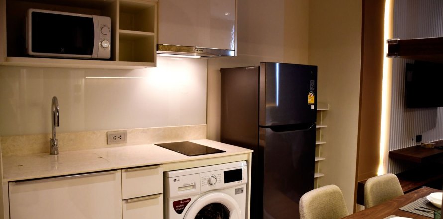 Studio dans le Condo à Bang Rak, Bangkok, Thaïlande  № 148327