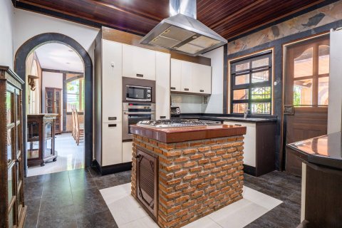 House in Phuket, Thailand 4 bedrooms № 148323 - photo 7