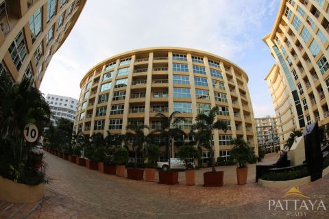 Studio in the Condo in Pattaya, Thailand  № 204045 - photo 11