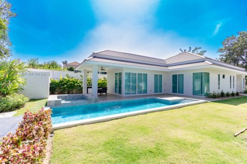 Villa in Hua Hin, Thailand 3 bedrooms № 119244 - photo 2