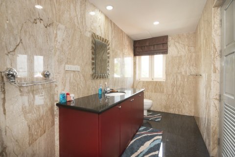 Дом в Паттайе, Таиланд с 9 спальнями  № 167868 - фото 13