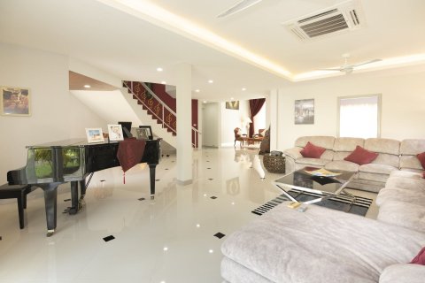 Дом в Паттайе, Таиланд с 9 спальнями  № 167868 - фото 20