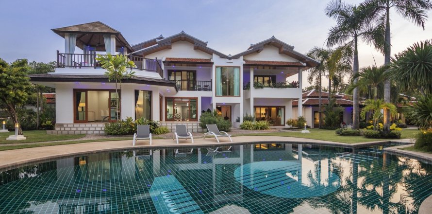 Дом в Паттайе, Таиланд с 9 спальнями  № 167868