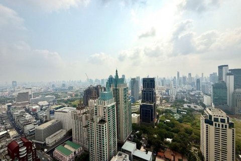 Condo in Pathum Wan, Bangkok, Thailand, 2 bedrooms  № 140743 - photo 2