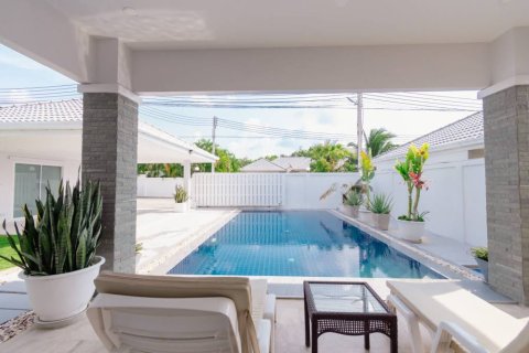 Villa in Hua Hin, Thailand 3 bedrooms № 158912 - photo 3