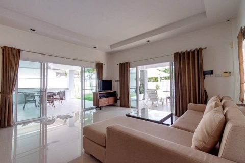 Villa in Hua Hin, Thailand 3 bedrooms № 158912 - photo 8
