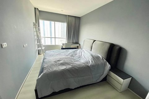 Кондоминиум с 2 спальнями в Дин Даенге, Бангкок, Таиланд № 158914 - фото 7