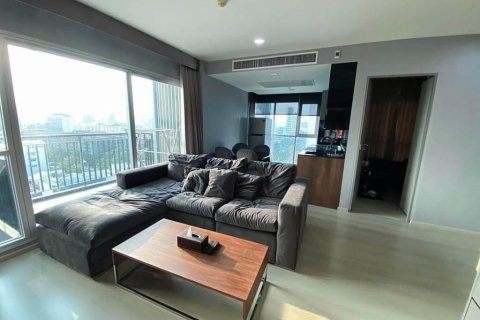 Кондоминиум с 2 спальнями в Дин Даенге, Бангкок, Таиланд № 158914