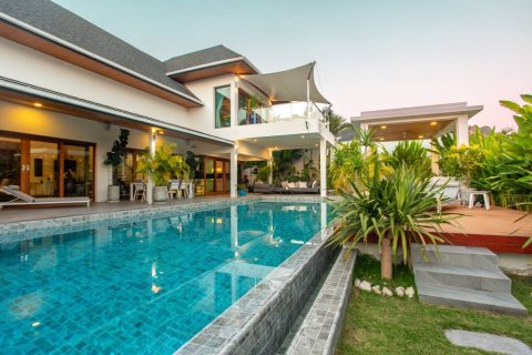 Villa in Hua Hin, Thailand 4 bedrooms № 158916
