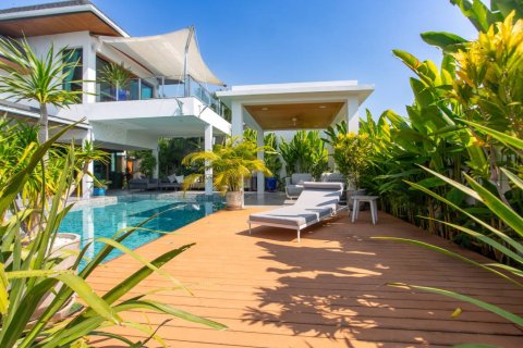Villa in Hua Hin, Thailand 4 bedrooms № 158916 - photo 5