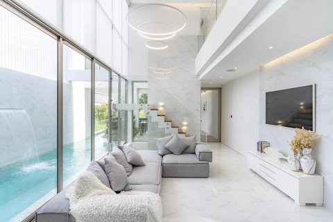 Penthouse in Phuket, Thailand 3 bedrooms № 150491 - photo 1