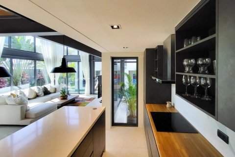 Penthouse in Phuket, Thailand 3 bedrooms № 150489 - photo 7