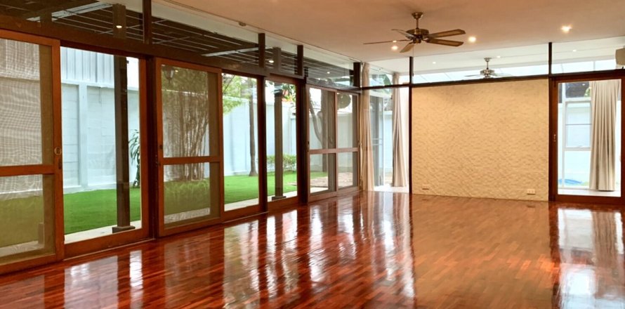 Maison à Watthana, Bangkok, Thaïlande 3 chambres № 200672