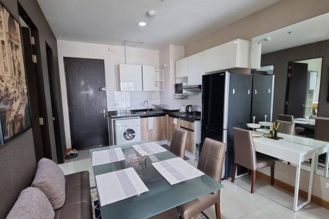 Condo à Khlong Toei, Bangkok, Thaïlande, 2 chambres № 200669 - photo 12