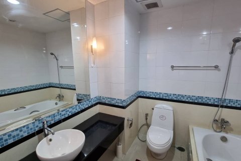 Condo à Khlong Toei, Bangkok, Thaïlande, 2 chambres № 200669 - photo 10