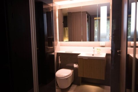 Condo à Khlong Toei, Bangkok, Thaïlande, 1 chambre № 200667 - photo 3