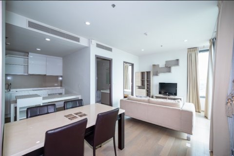 Кондоминиум с 2 спальнями в Бангкоке, Таиланд № 143393 - фото 2