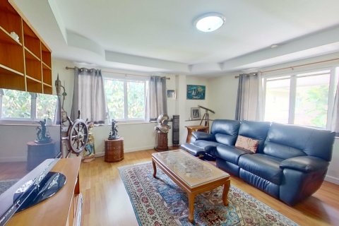 Дом в Ханг Донге, Таиланд с 4 спальнями  № 167574 - фото 7