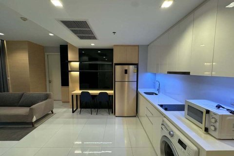 Condo in Sathon, Bangkok, Thailand, 2 bedrooms  № 167571 - photo 7