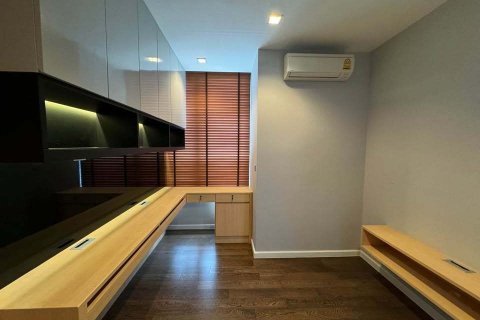 Condo in Sathon, Bangkok, Thailand, 2 bedrooms  № 167571 - photo 5