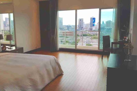 Condo in Bangkok, Thailand, 3 bedrooms № 184092 - photo 5