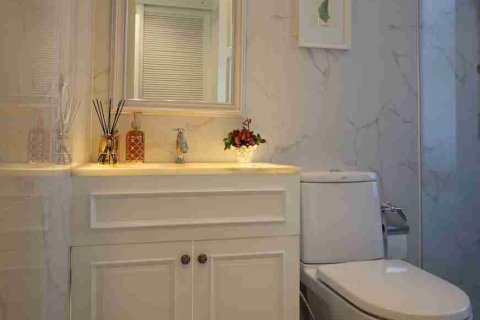 Condo in Thonburi, Bangkok, Thailand, 3 bedrooms № 184094 - photo 5