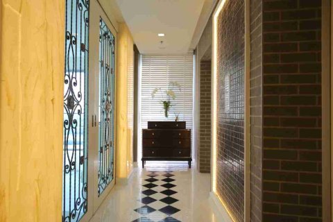 Condo in Thonburi, Bangkok, Thailand, 3 bedrooms № 184094 - photo 9