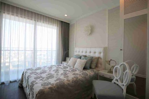 Condo in Thonburi, Bangkok, Thailand, 3 bedrooms № 184094 - photo 18