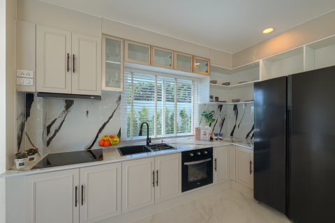 House in Pattaya, Thailand 5 bedrooms № 147048 - photo 9