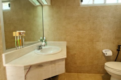 Condo in Pattaya, Thailand, 3 bedrooms  № 147046 - photo 4