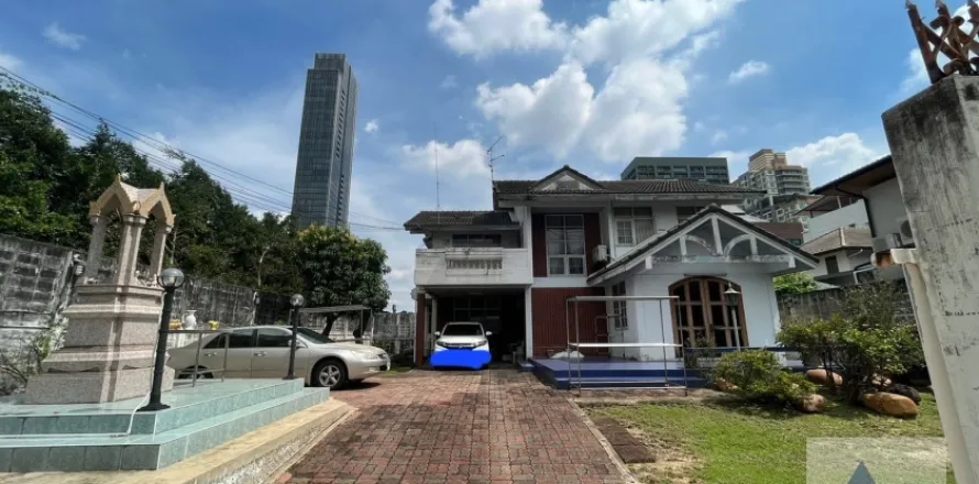 Haus in Watthana, Bangkok, Thailand 3 Schlafzimmer № 216215