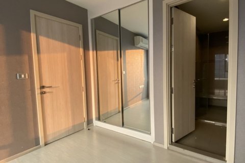 Studio in the Condo in Khlong Toei, Bangkok, Thailand  № 164516 - photo 12