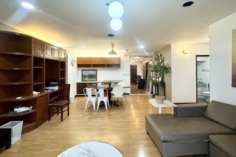 Condo in Bang Na, Bangkok, Thailand, 2 bedrooms  № 164514 - photo 2