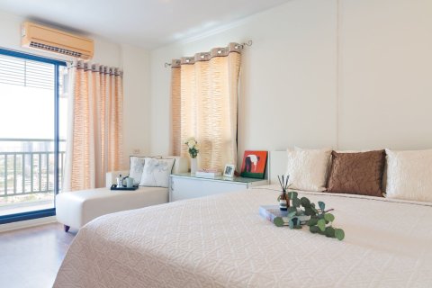 Кондоминиум с 2 спальнями в Пхая Тая, Бангкок, Таиланд № 164517 - фото 3