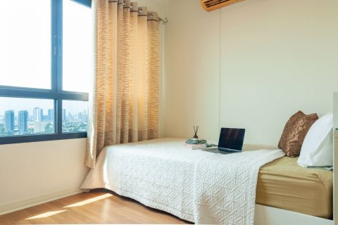 Кондоминиум с 2 спальнями в Пхая Тая, Бангкок, Таиланд № 164517 - фото 4