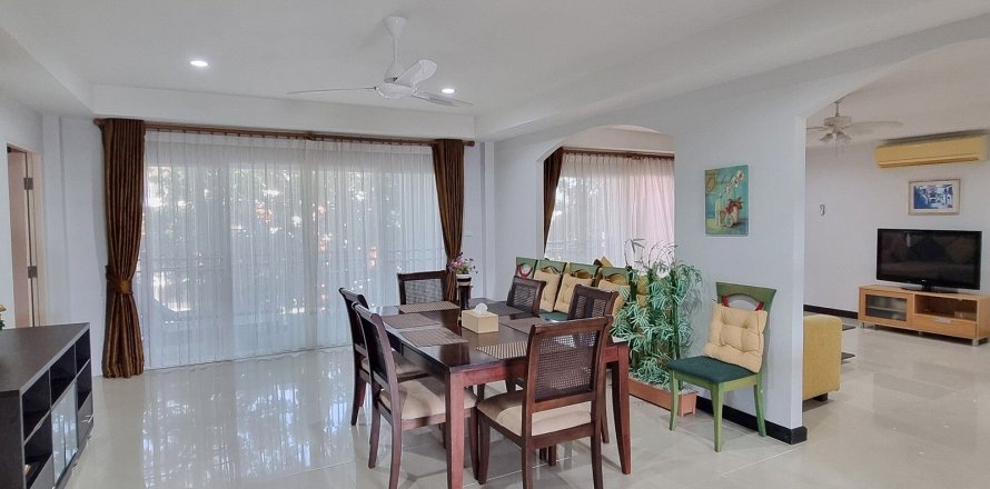 Condo à Phuket, Thaïlande, 3 chambres № 164513