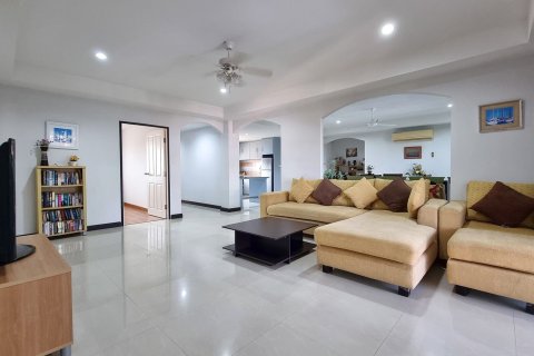 Condo à Phuket, Thaïlande, 3 chambres № 164513 - photo 4