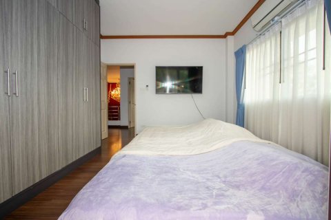 House in Chiang Mai, Thailand 3 bedrooms № 167144 - photo 28