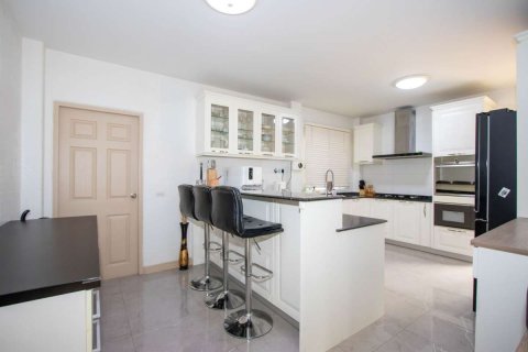 House in Chiang Mai, Thailand 3 bedrooms № 167144 - photo 5