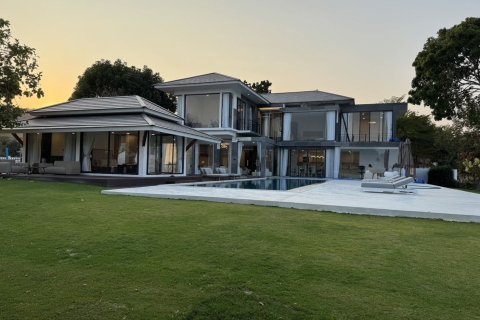 Дом в Ча-аме, Таиланд с 4 спальнями № 153164 - фото 1