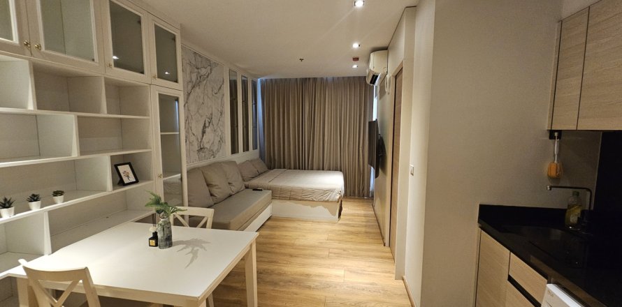 Студия в кондо в Клонг Тоэй, Бангкок, Таиланд № 153166