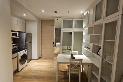 Студия в кондо в Клонг Тоэй, Бангкок, Таиланд № 153166 - фото 4