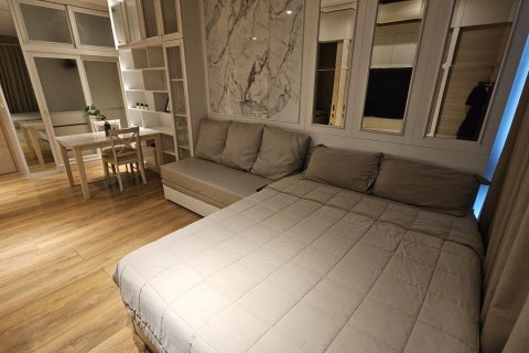 Студия в кондо в Клонг Тоэй, Бангкок, Таиланд № 153166 - фото 7