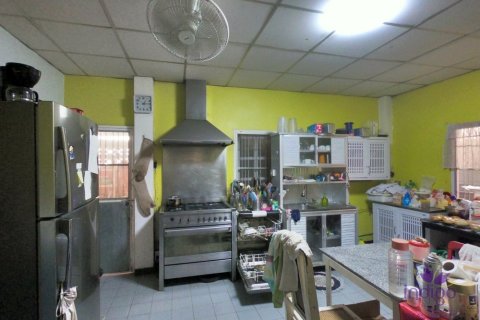 Propriété commerciale à Chiang Mai, Thaïlande 180 m2 № 200385 - photo 11